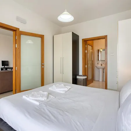 Cozy 2 Bedroom In Swieqi Near St Julians And Paceville