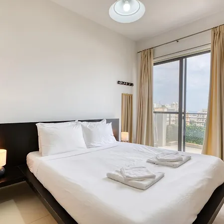 Cozy 2 Bedroom In Swieqi Near St Julians And Paceville דירה *